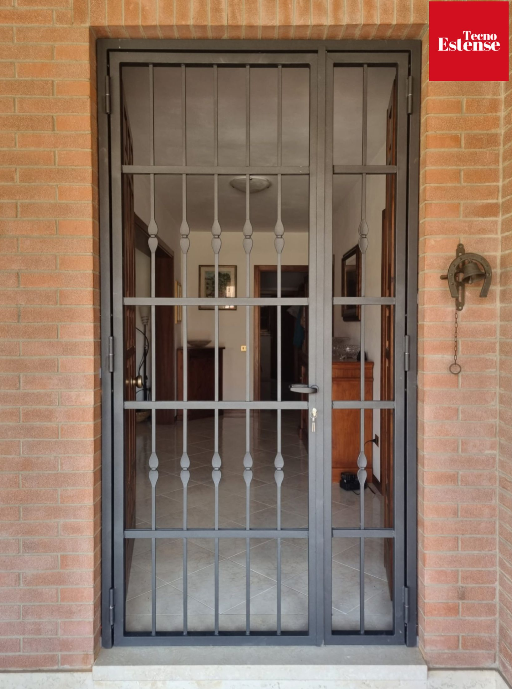 dettaglio di un infisso in PVC