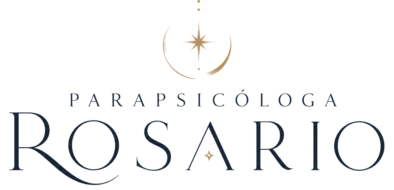Logotipo para Parapsicóloga Rosario con luna creciente dorada y estrella sobre texto azul marino sobre fondo blanco