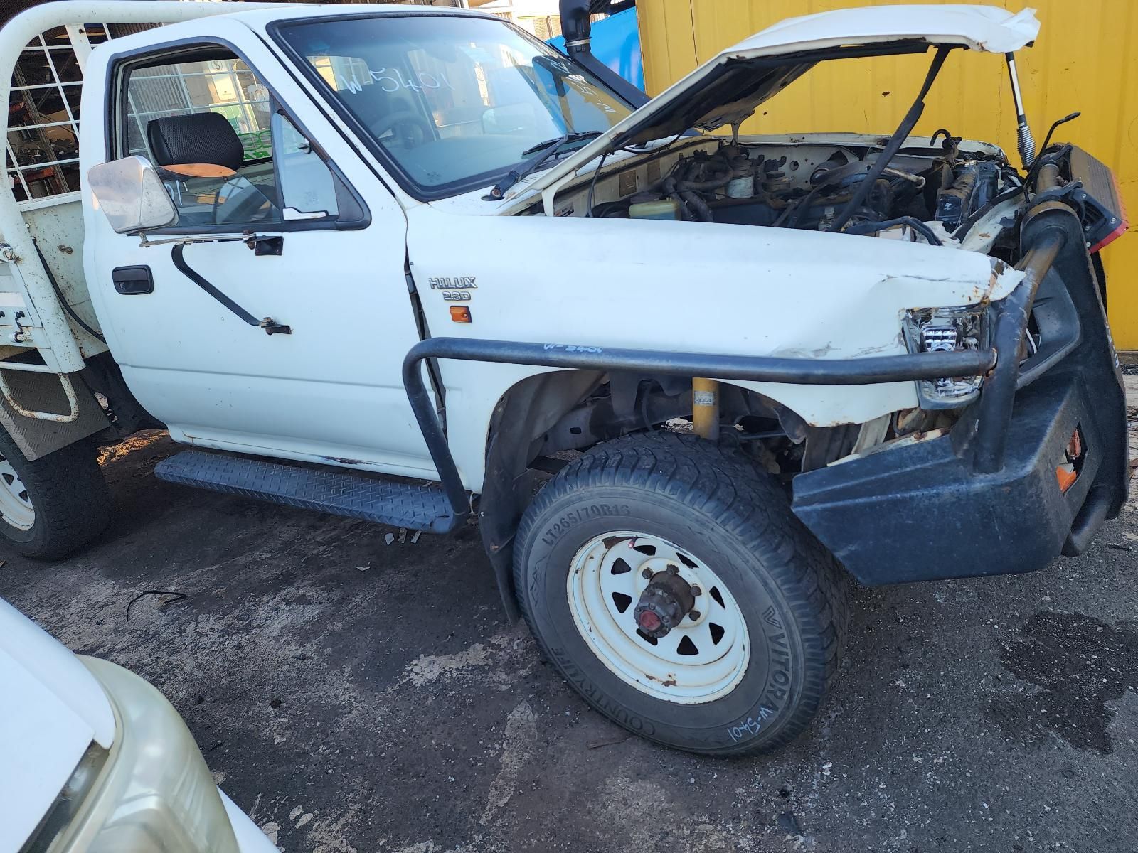 W-5401 TOYOTA HILUX LN106R SR5 SINGLE CAB 2.8L DIESEL MANUAL 4WD 1996