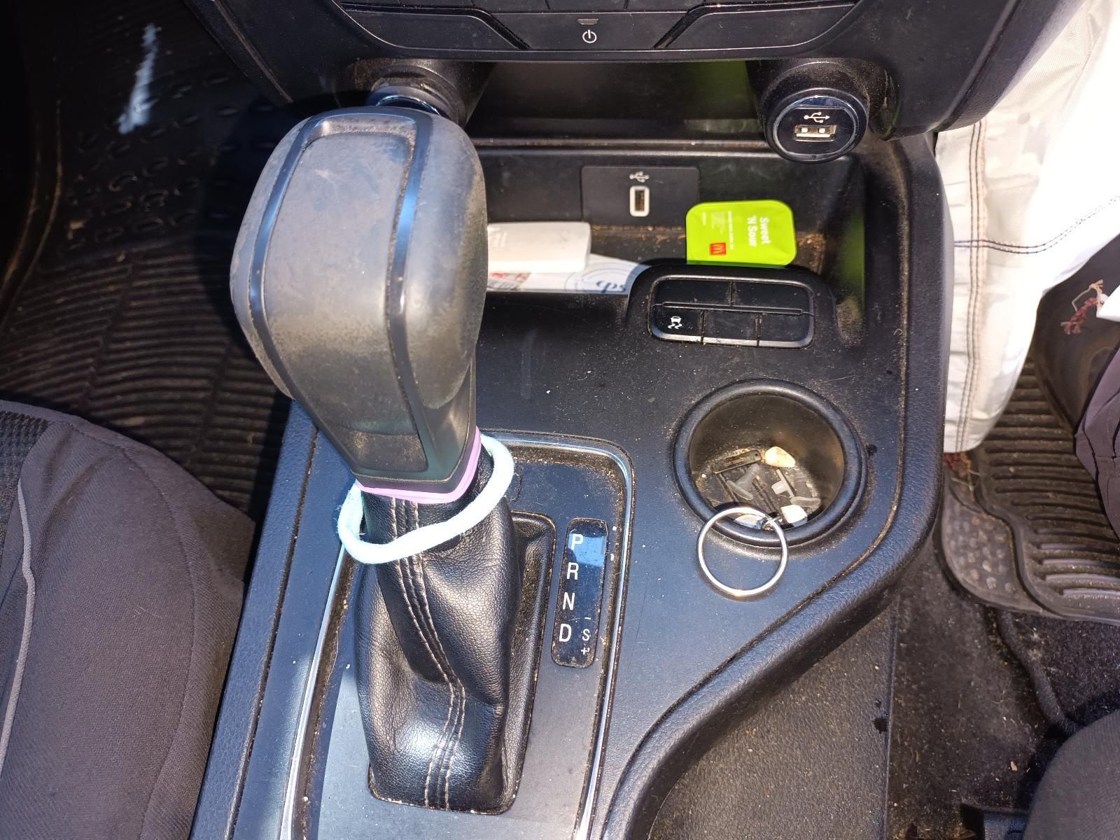Car Centre Console with Automatic Gear Shift — South West 4WD Wreckers In Harristown, QLD