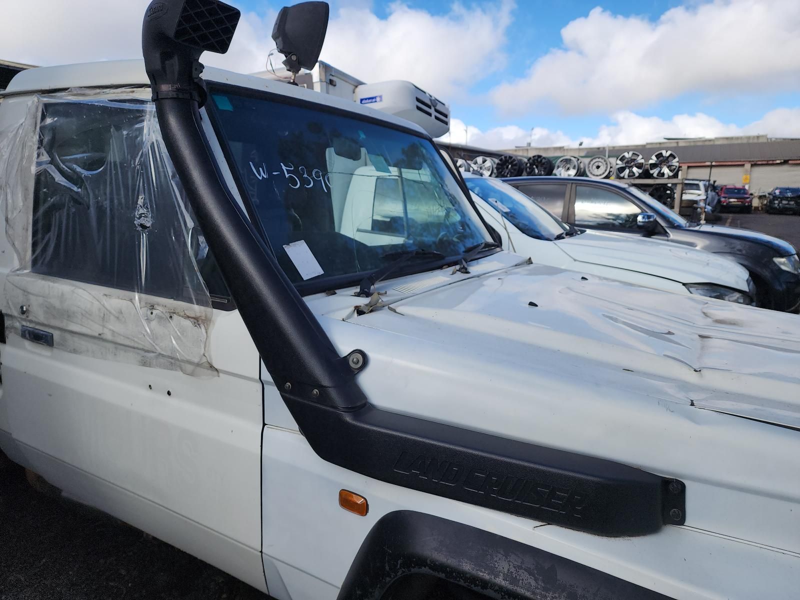 White SUV With Black Snorkel — South West 4WD Wreckers In Harristown, QLD