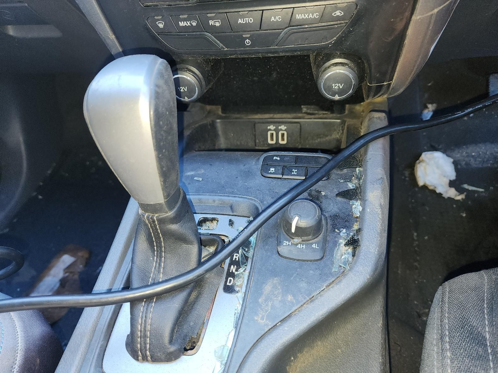 Car Interior Center Console — South West 4WD Wreckers In Harristown, QLD