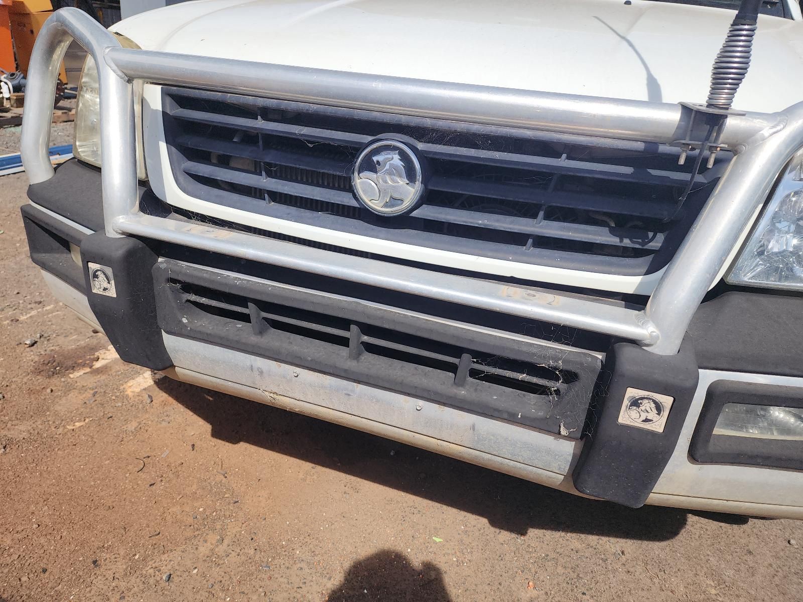 Front View of a White SUV — South West 4WD Wreckers In Harristown, QLD