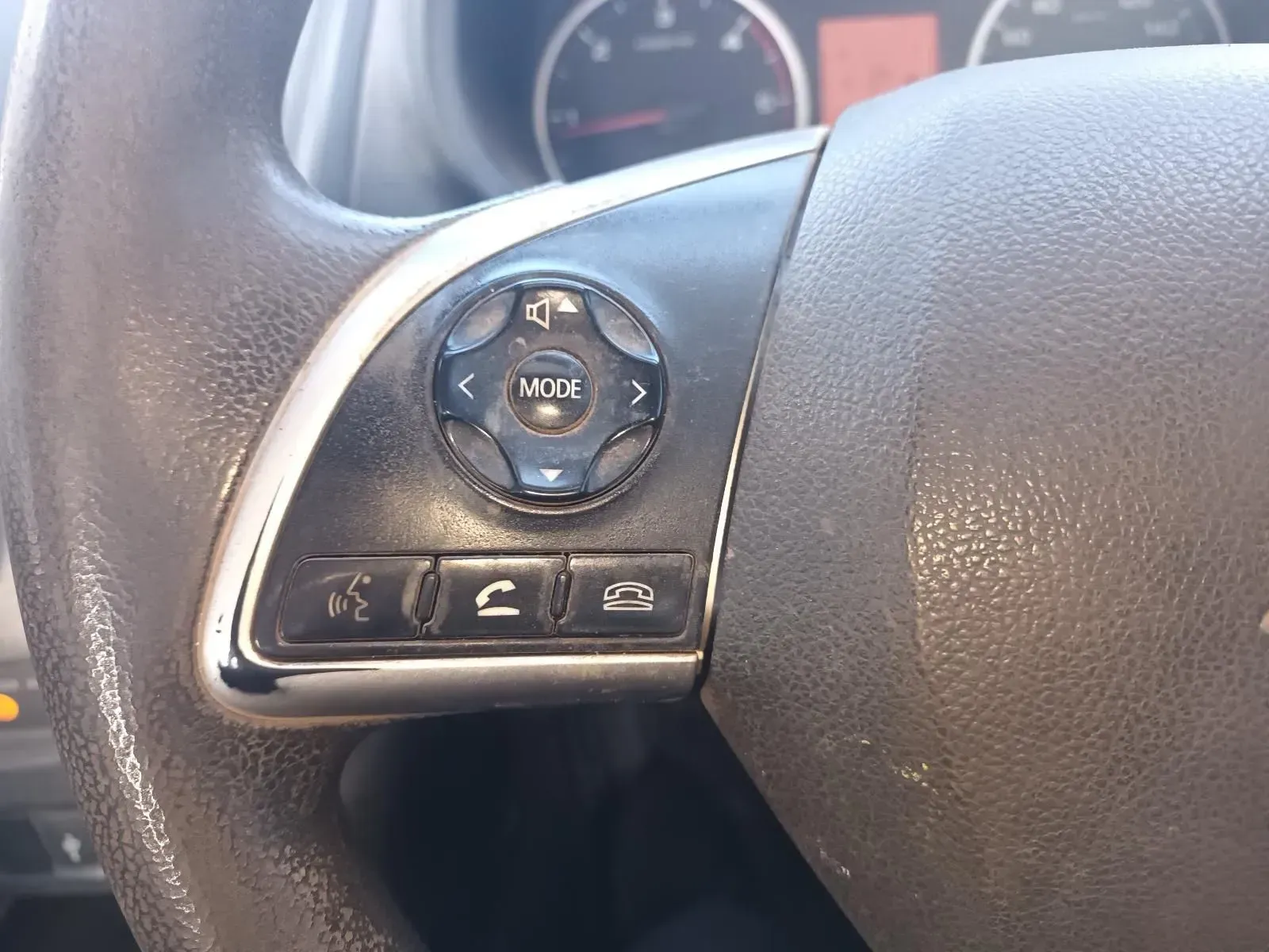 Steering Wheel With Media Control Buttons: Mode, Volume, Phone — South West 4WD Wreckers In Harristown, QLD