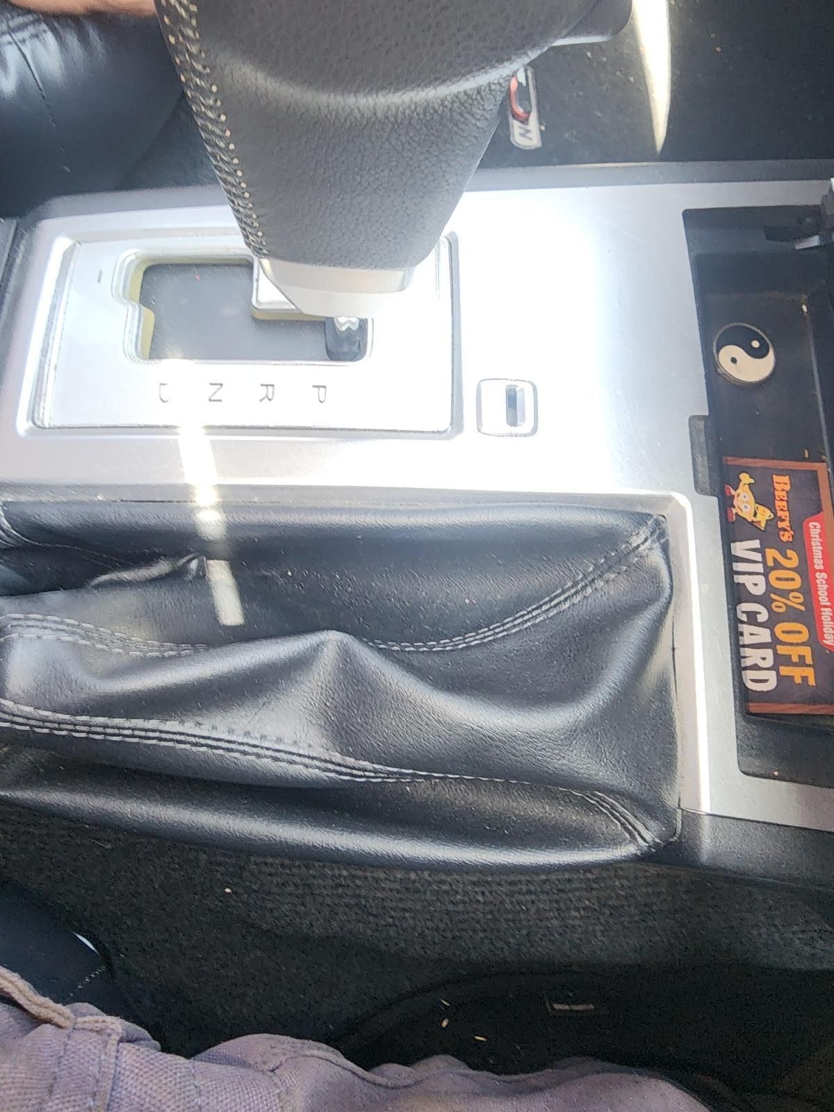 Car Gear Shift and Center Console — South West 4WD Wreckers In Harristown, QLD