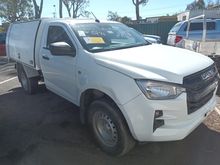 A Brown Isuzu Truck is Parked on the Side of the Road — South West 4WD Wreckers In Brisbane, QLD