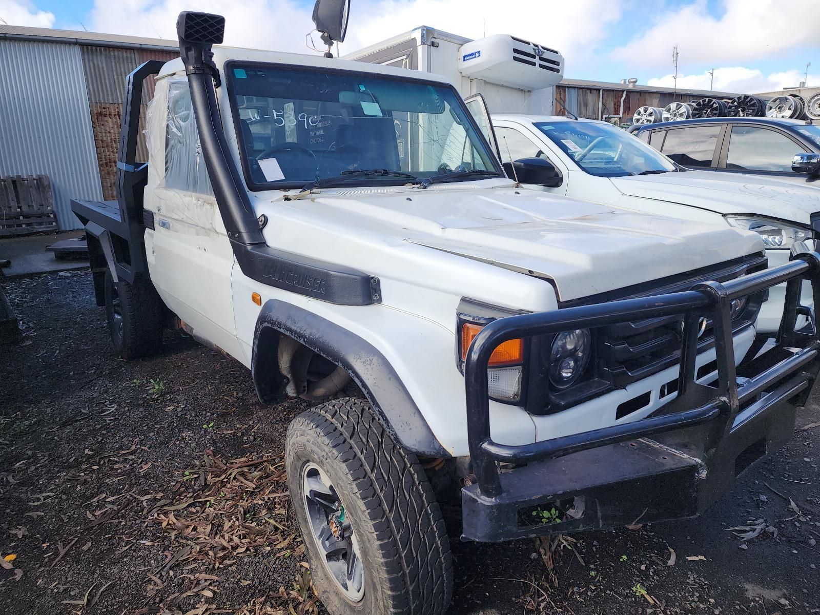 W-5390 TOYOTA LANDCRUISER HDJ79R 4.2LTURBO DIESEL MANUAL 4WD SINGLE CAB 2006