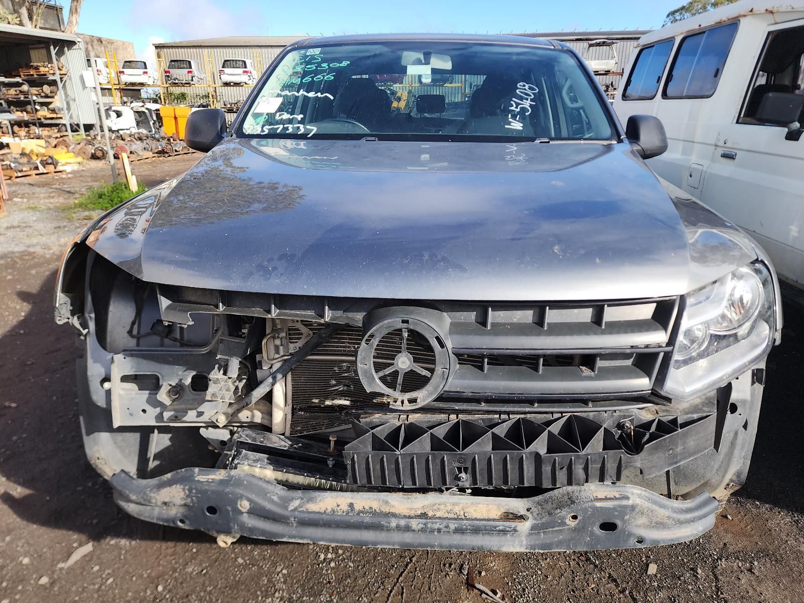 Front View of a Black SUV — South West 4WD Wreckers In Harristown, QLD