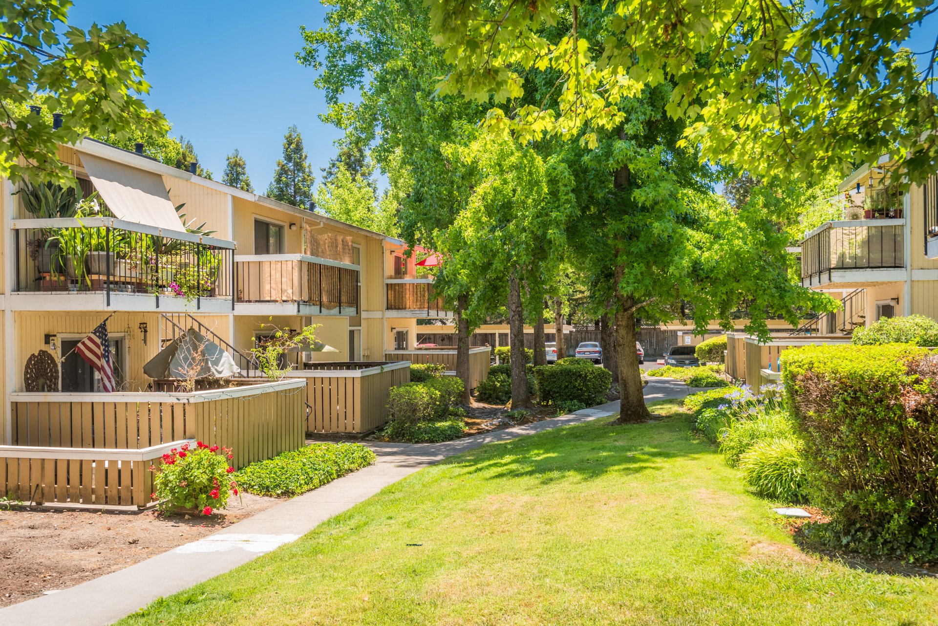 Ignacio Pines Apartments, Novato, CA. For Rent