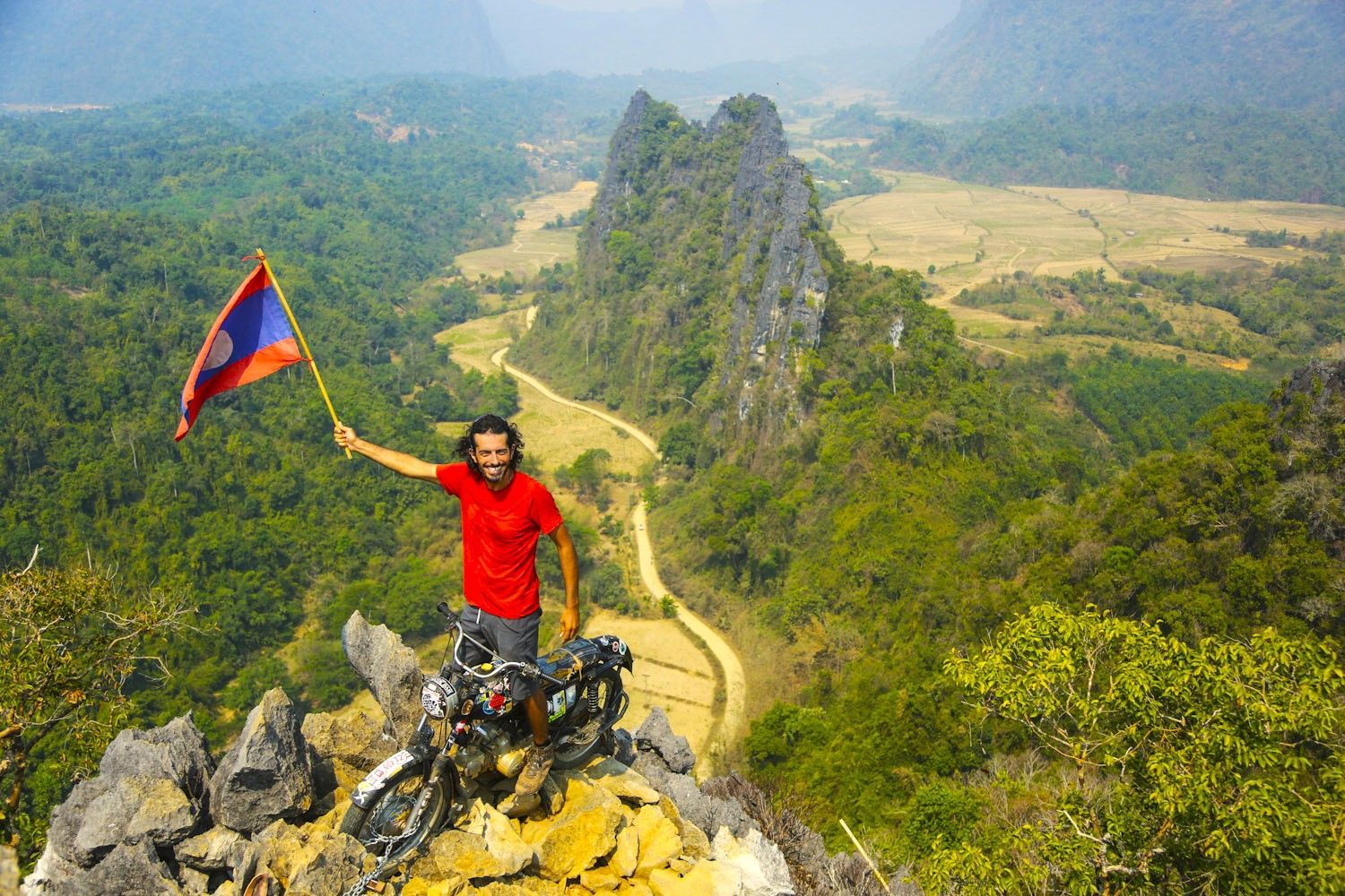 Laos 7 Days tour from Vientiane to Vang Vieng and Luang Prabang