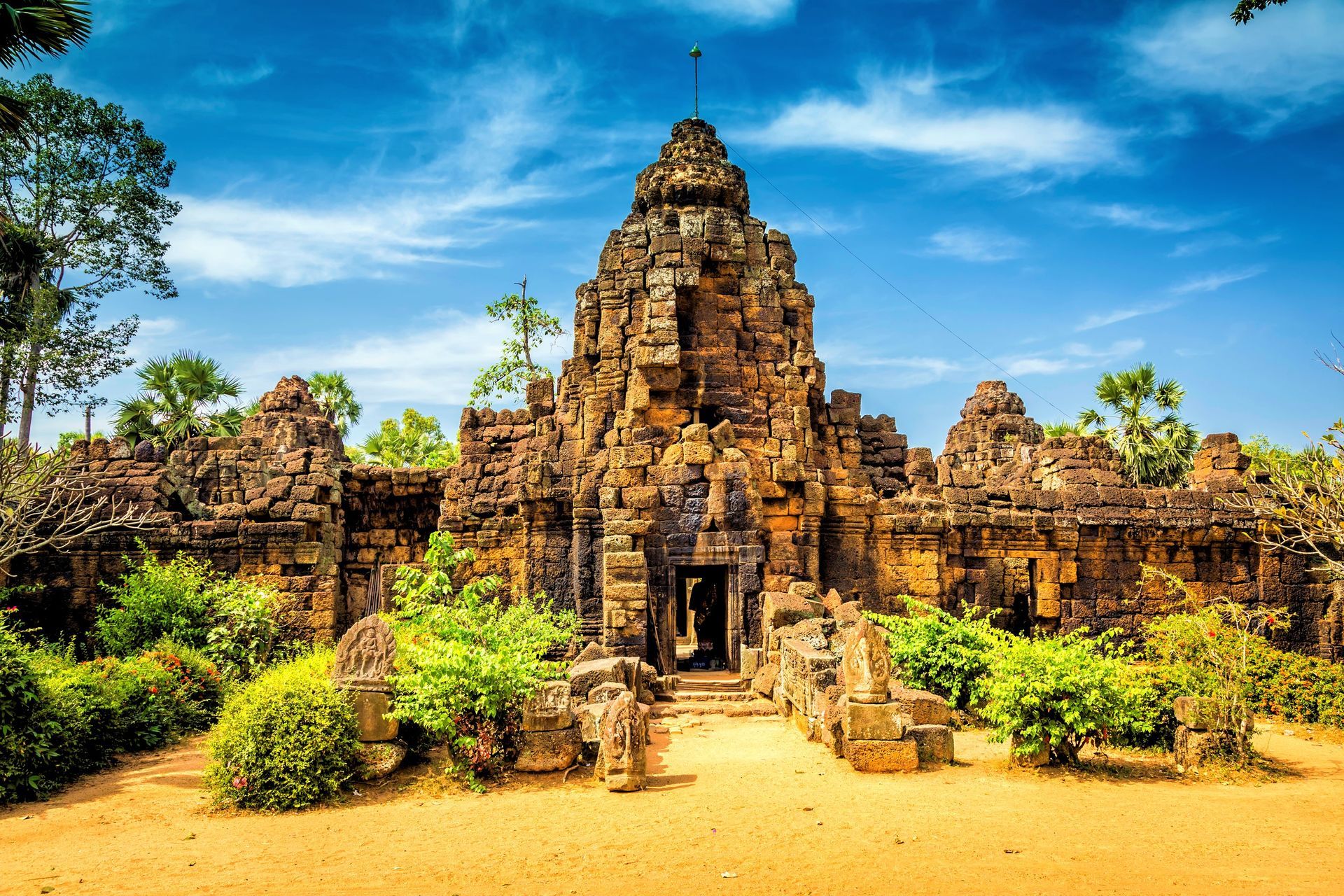 Private day tour to Phnom Chisor Mountain and Tonle Bati, featuring ancient temples, scenic views, and Cambodian history near Phnom Penh.