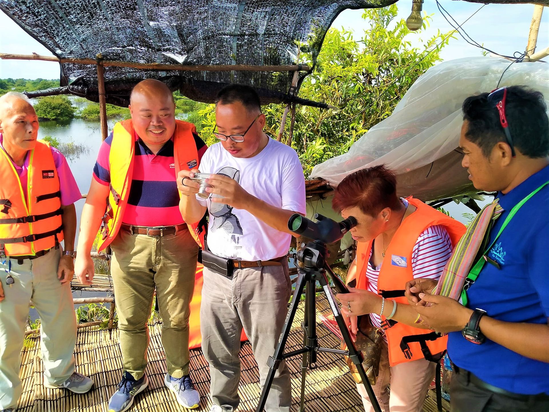 Prek Toal Birds Sanctuary and Tonle Sap Lake floating Village Private Boat Tour