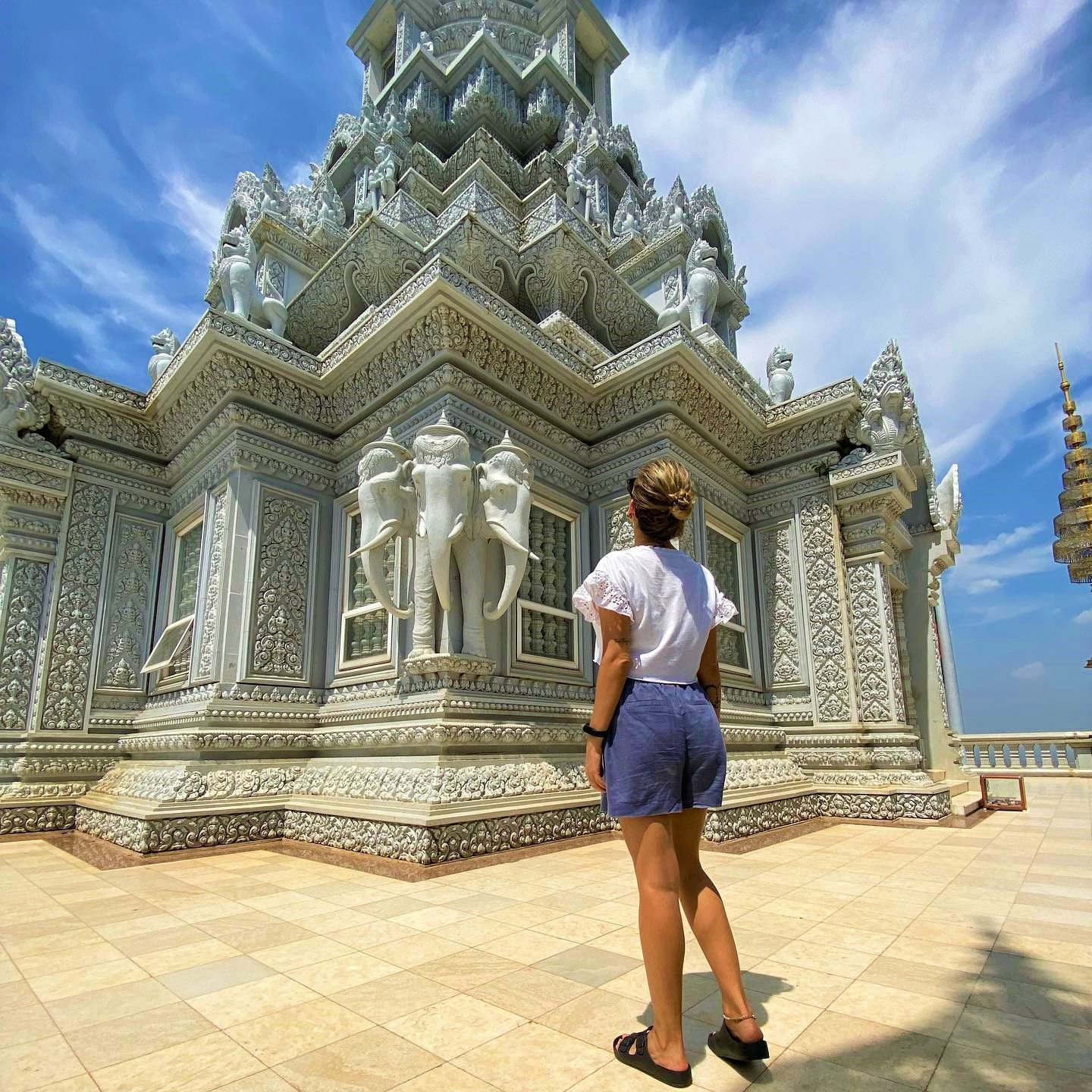Private day tour to Oudong Mountain and Phnom Baset from Phnom Penh, featuring ancient temples, scenic views, and cultural experiences.