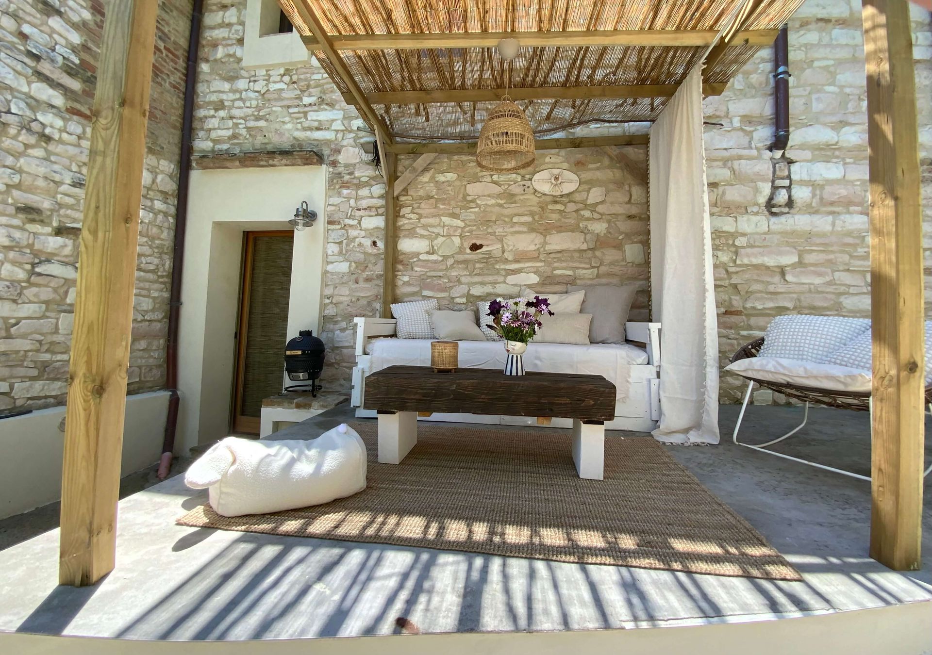 Monte Pino – Luxury holiday apartments in Le Marche, Italy