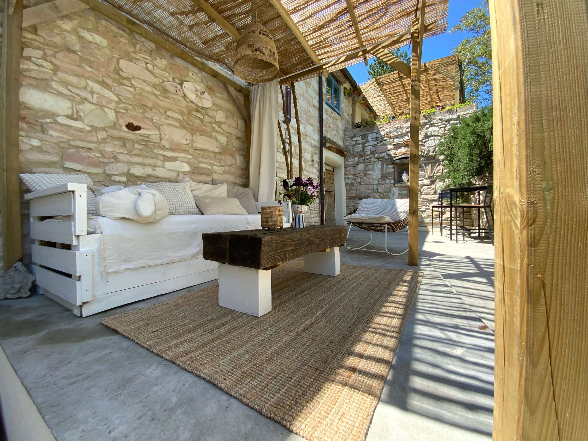 Monte Pino – Luxury holiday apartments in Le Marche, Italy