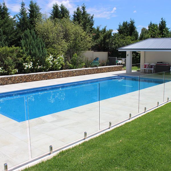 Traditional Pools - Concrete Pool in Wagga Wagga, NSW