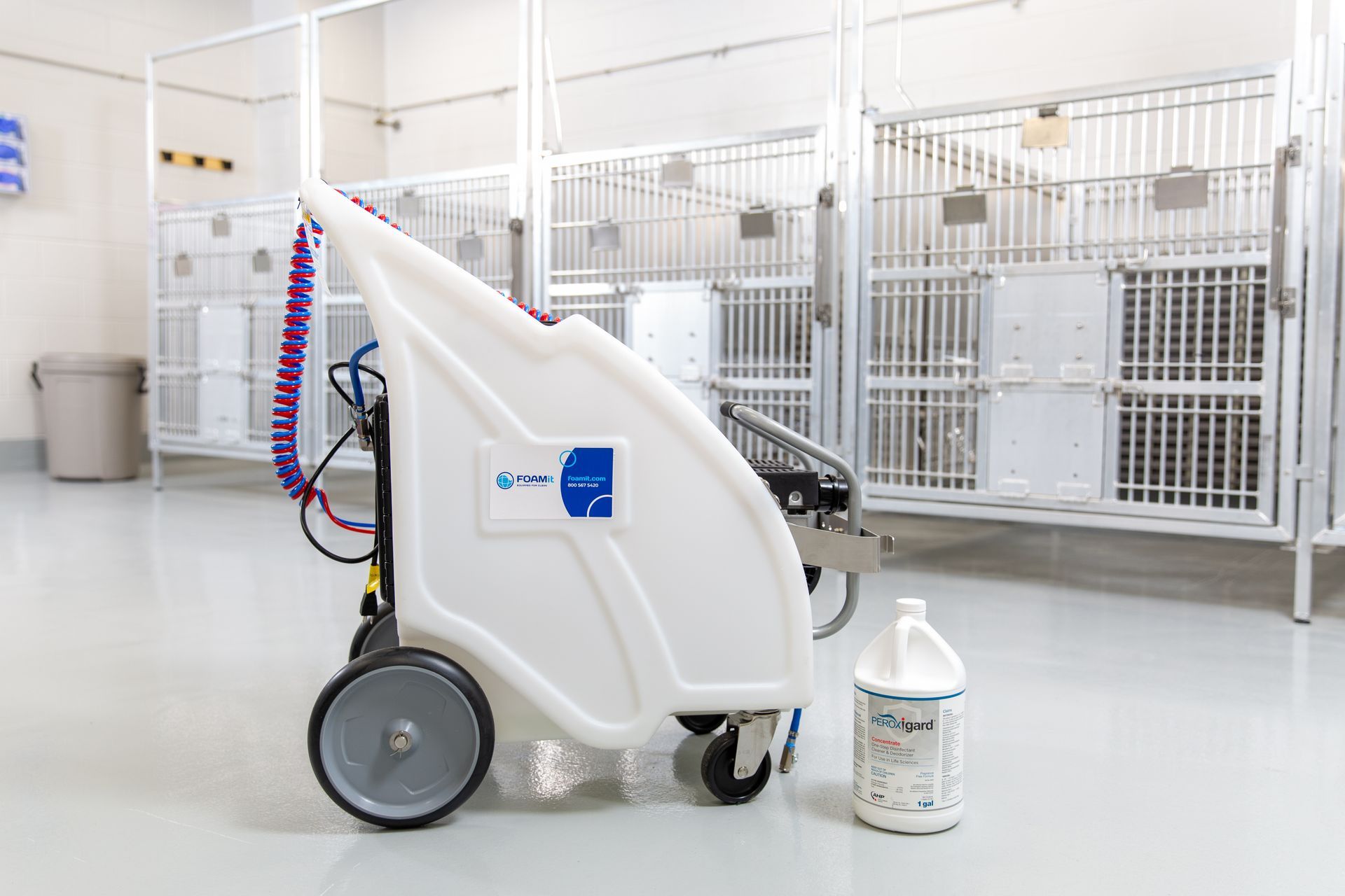 FoamIt Cleaning System photographed in vivarium in front of empty animal cages