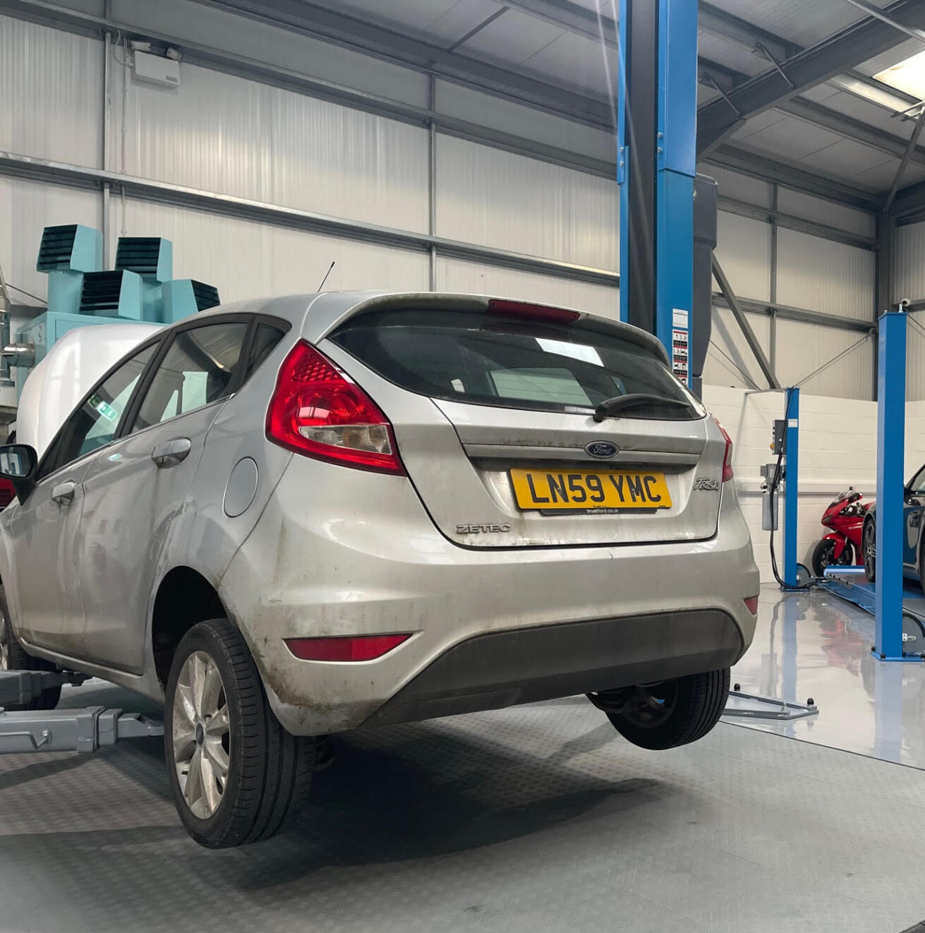 car servicing in Spencers Wood Berkshire