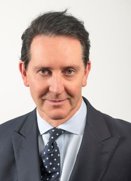 Dr David Hayes
Hip & Knee Surgeon