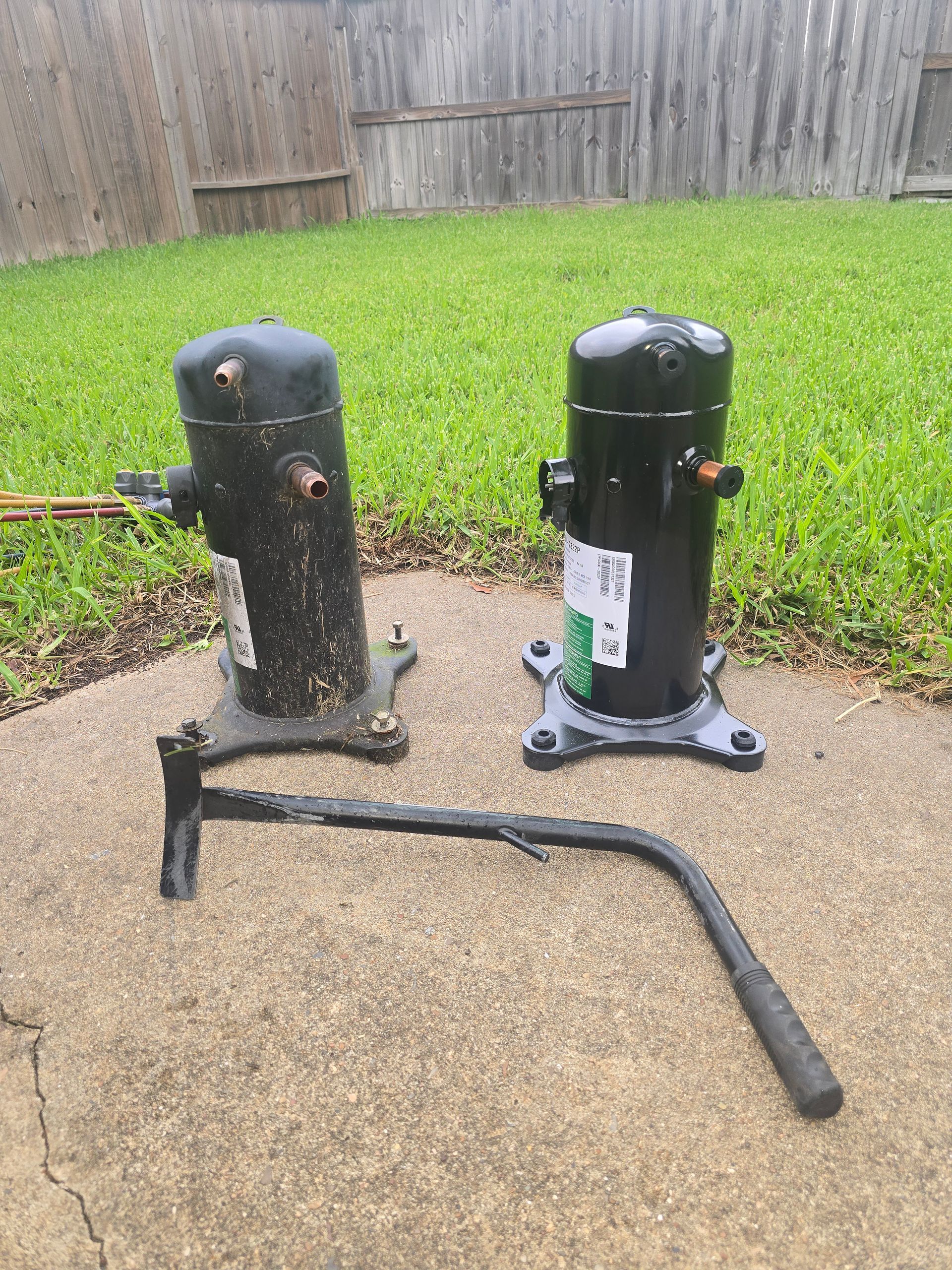 HVAC capacitor testing and replacement by Arnett Mechanical technician in Rosharon TX