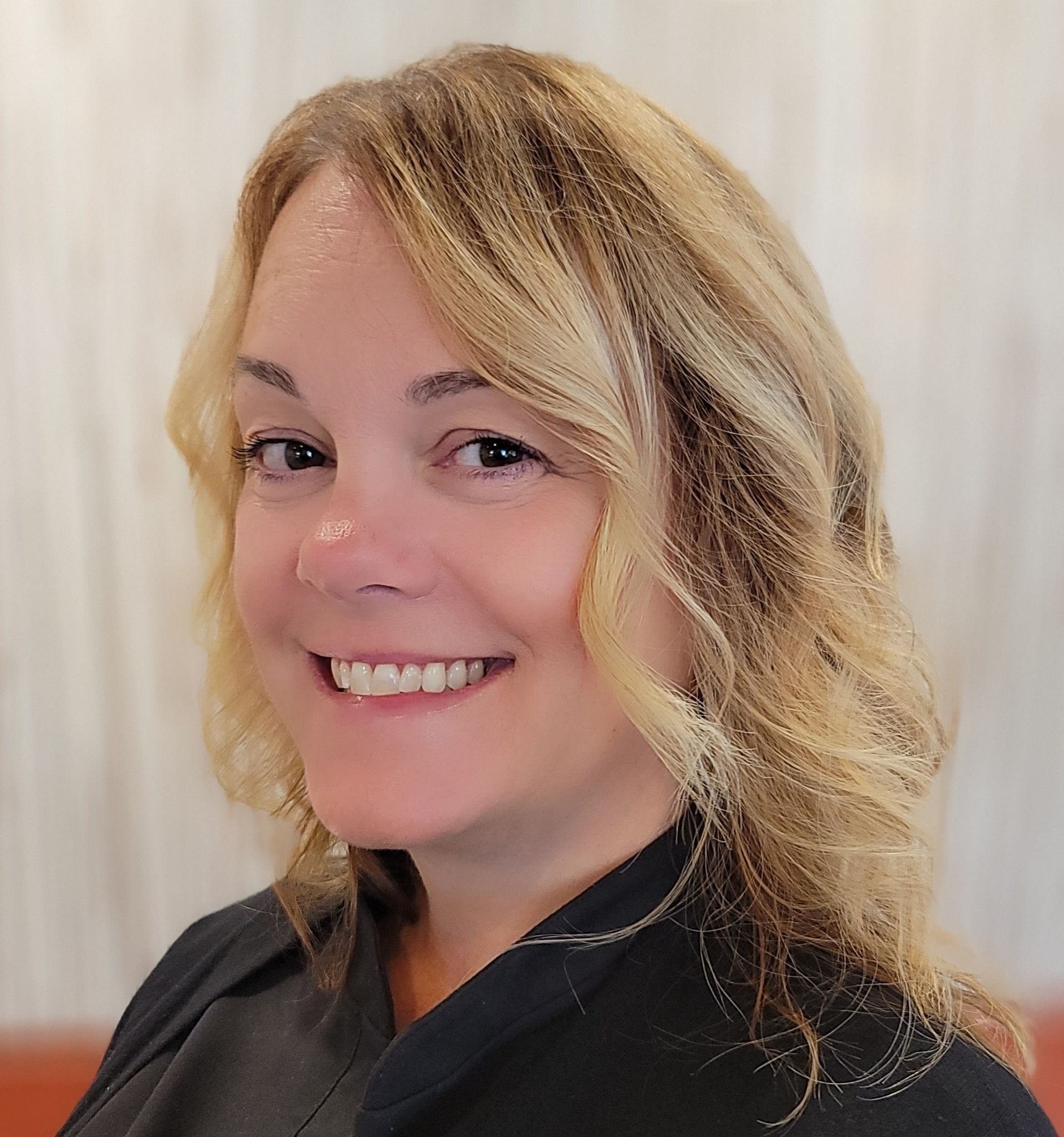Alyssa | Receptionist | Dental Practice Team Member | Local Dentist | Dental Team Staff Member | Dr. Phil The Dentist | Dentist In Comox, BC