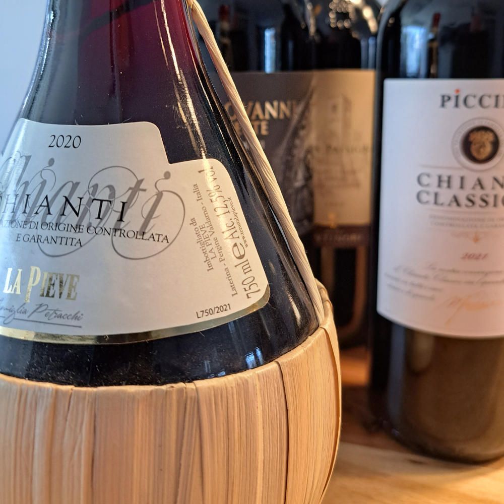 Verschiedene Chianti-Weine