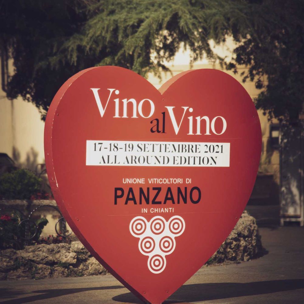 Wine festival Vino al Vino in Italy