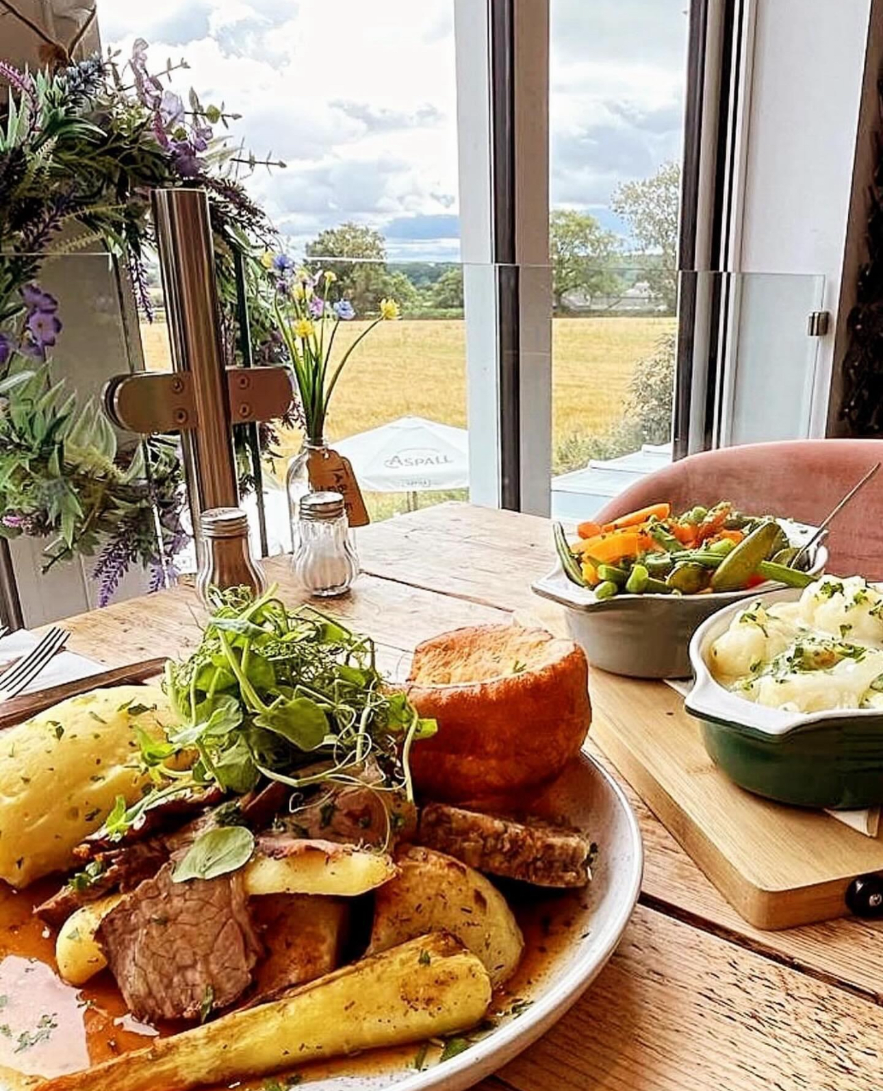 Experience Luxury Glamping at The Dandelion Hideaway in Leicester