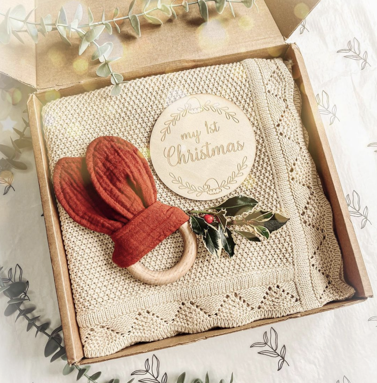 Natural wooden bead garlands