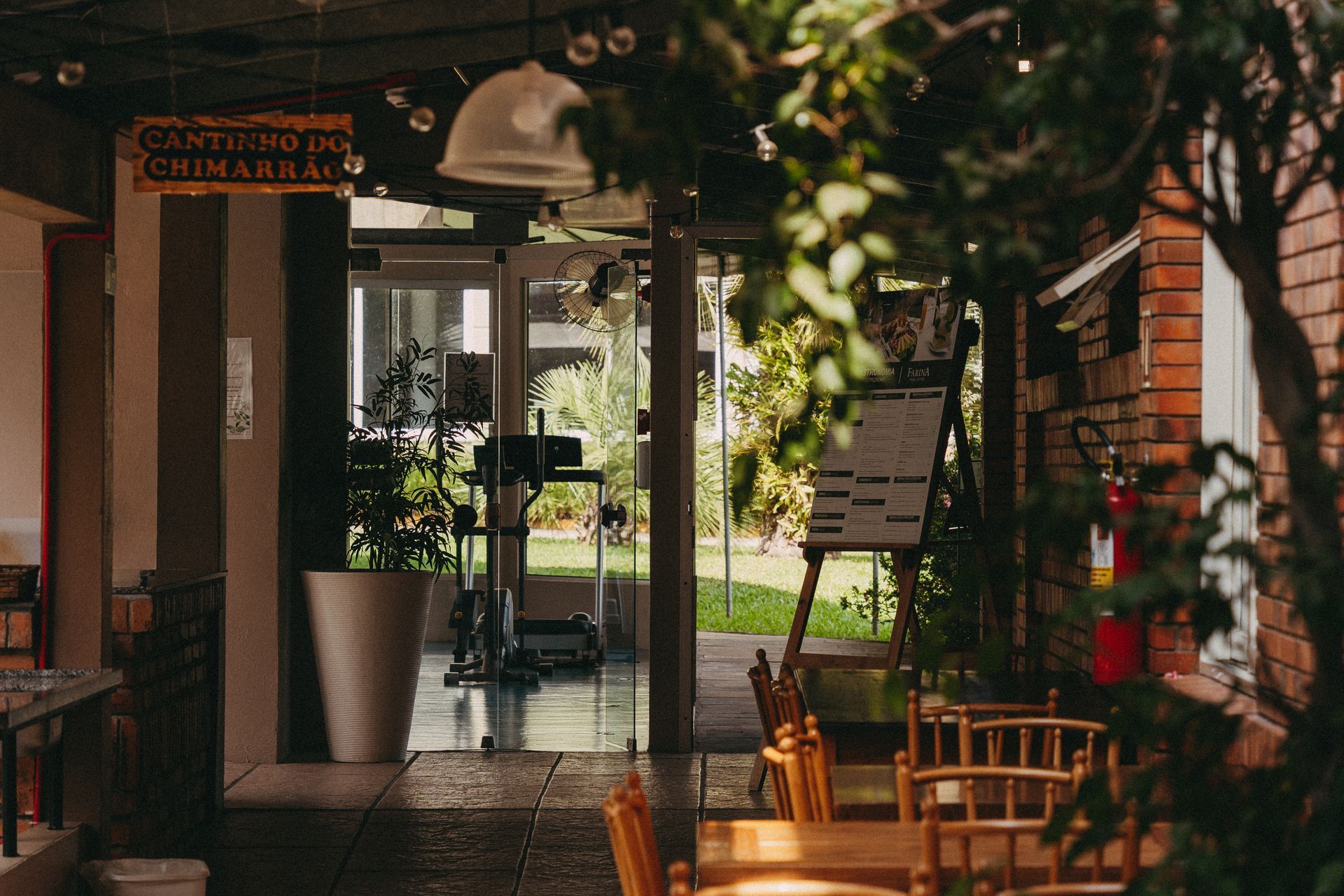 Jardins no Farina Park Hotel entre Bento Gonçalves e Farroupilha