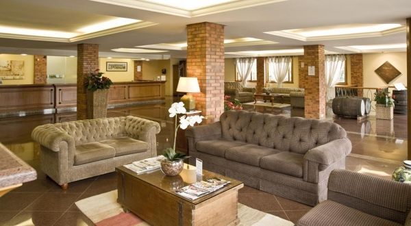 Farina Park Hotel Saguão