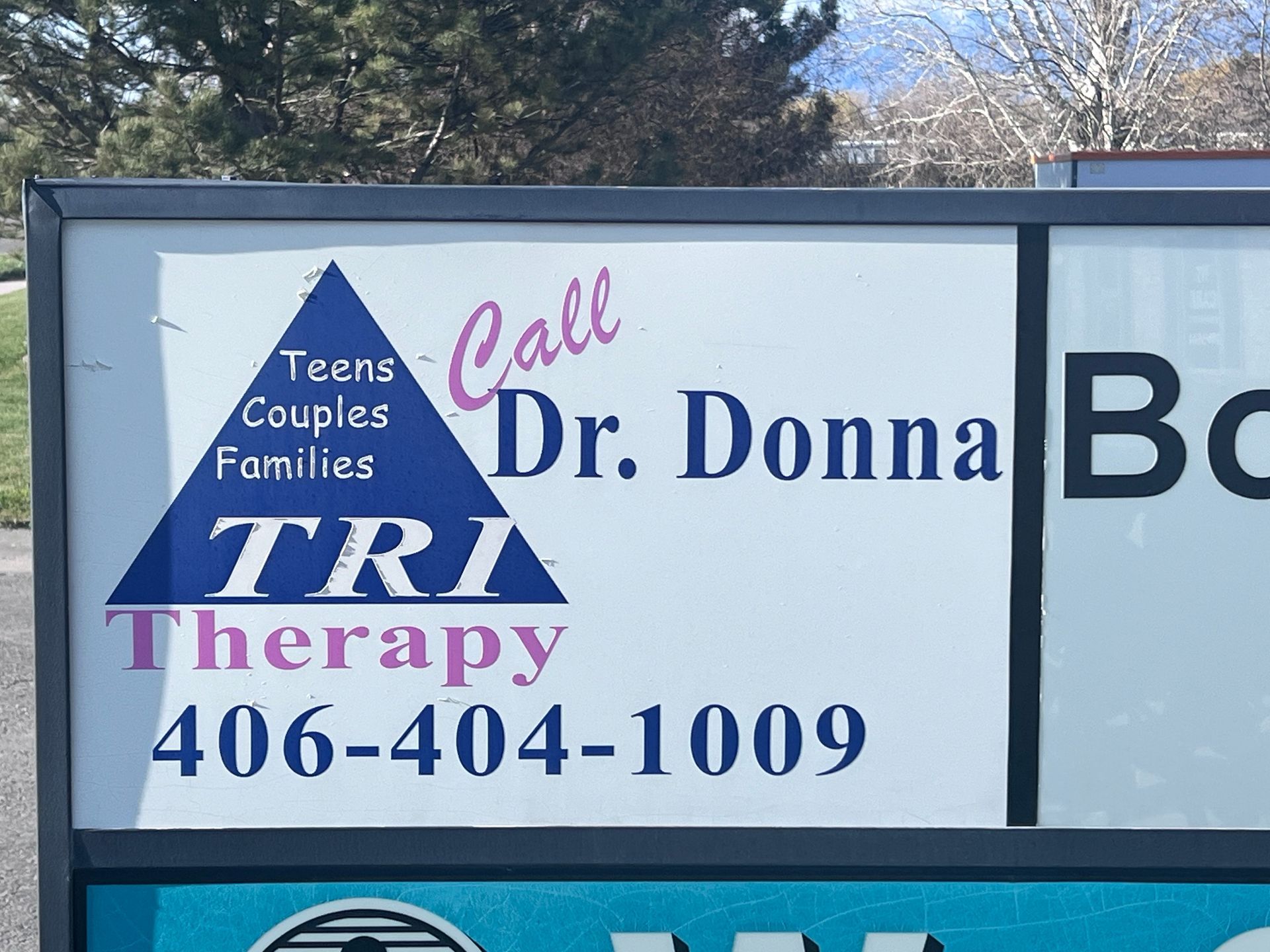 A sign for tri therapy for teens couples families