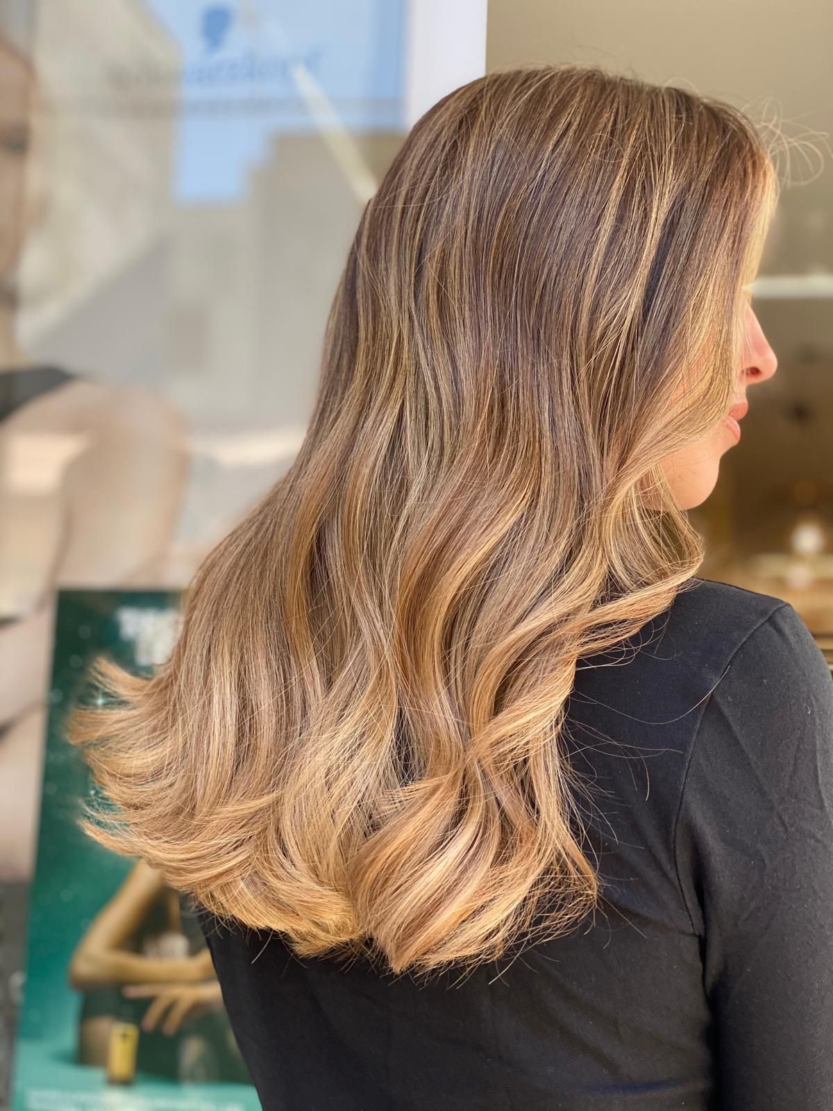 Capelli biondo scuro