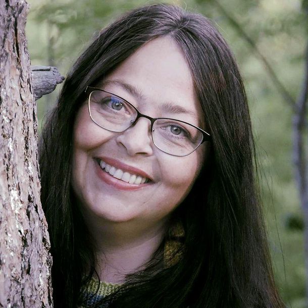 Rina Nicolaisen og faglig arbeid med bok og veiledning