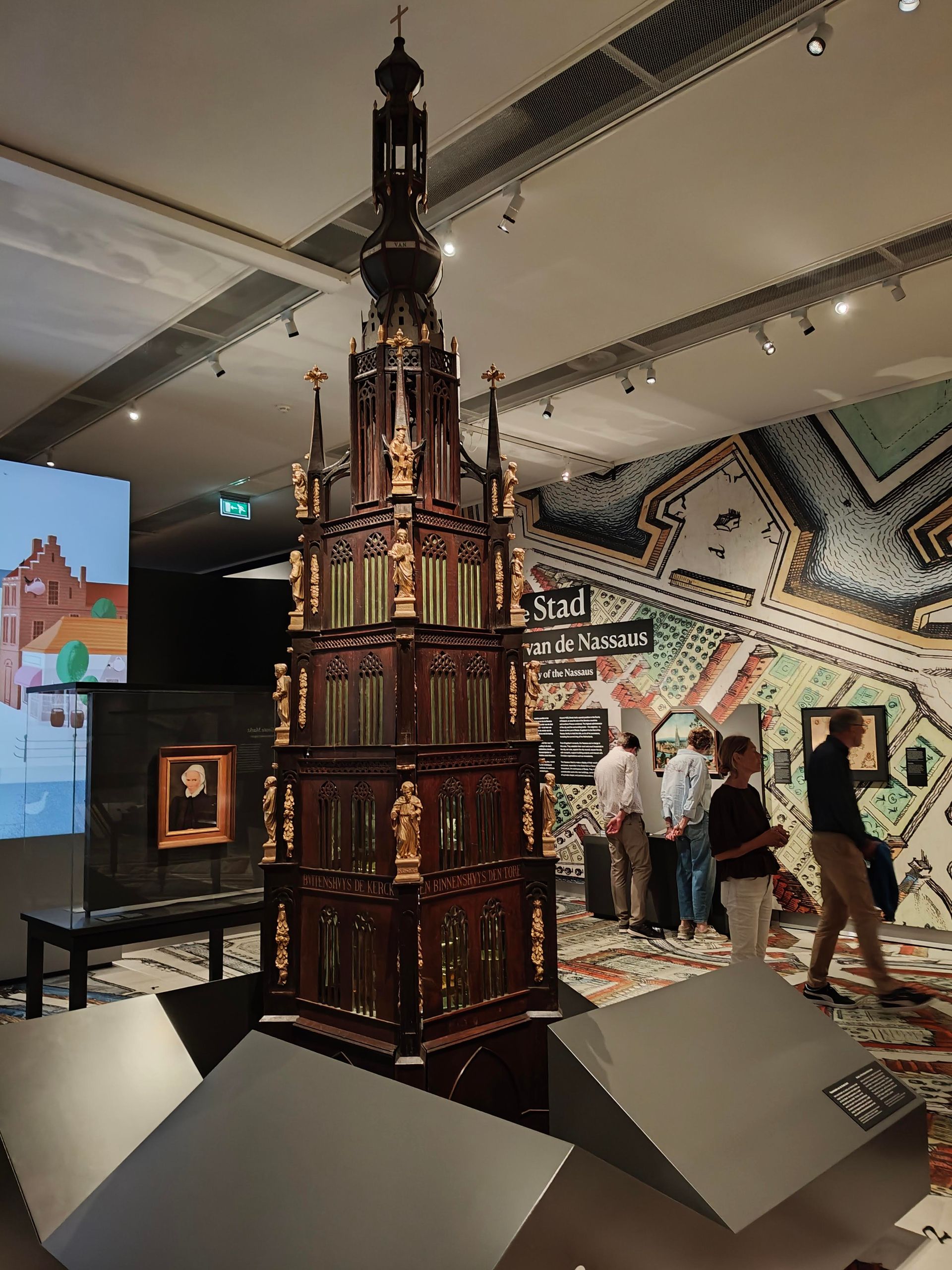 Toren v.d. Grote Kerk Breda,  tentoongesteld in het Stedelijk museum van Breda.