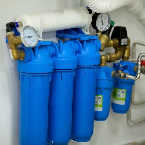 Under sink water filter system