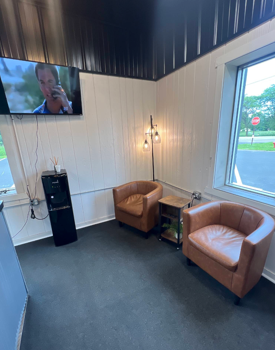 Shop Waiting Area | Don’s Circle Service