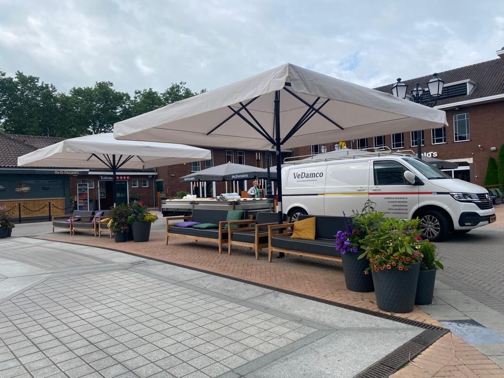 VeDamco Horecaparasols en zonnewering