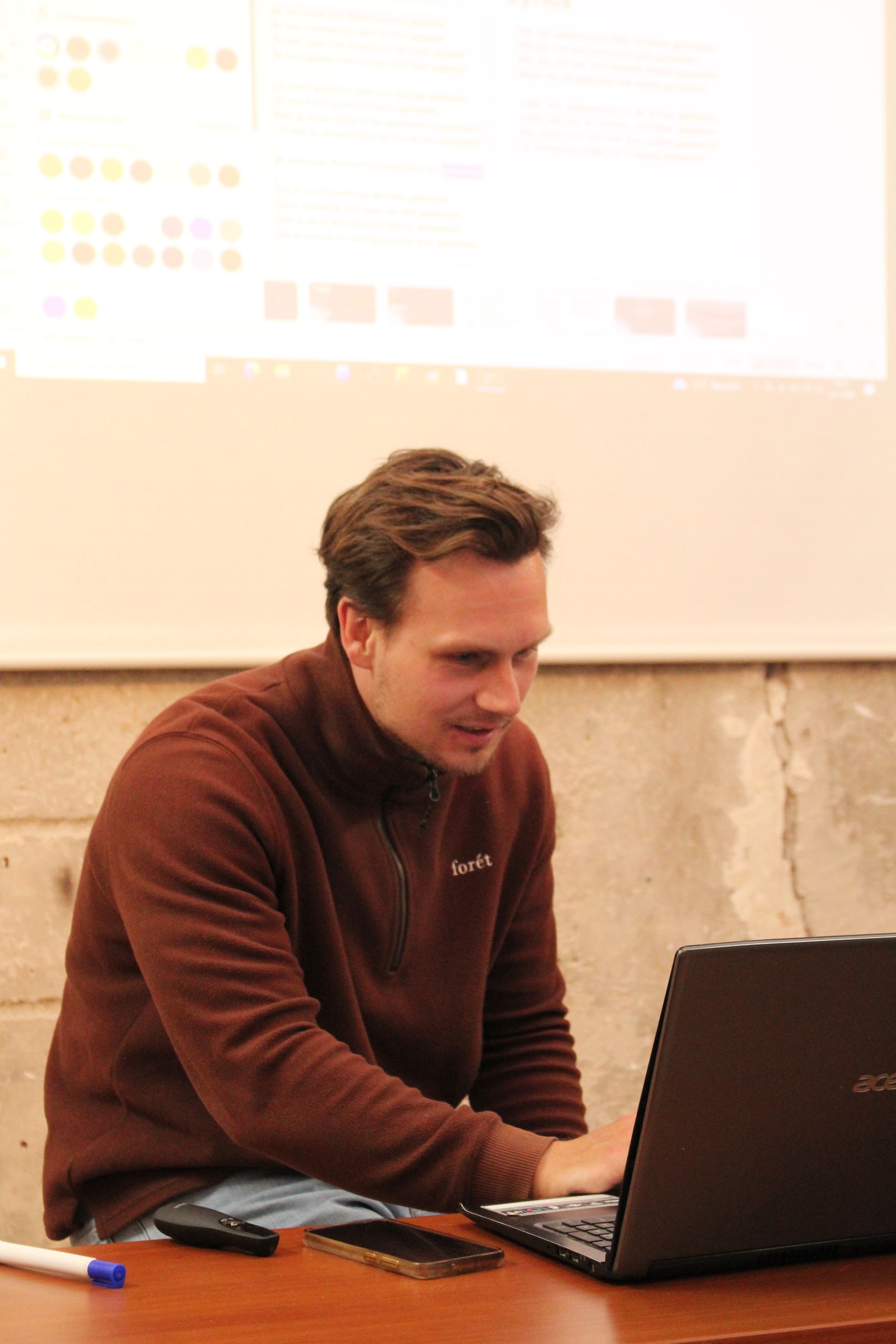 Pieter teaching Dutch | PELS
