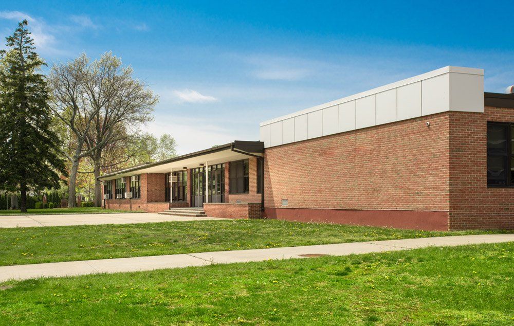 Phillips Park Visitors Center — Aurora, IL — Hansen's Motel