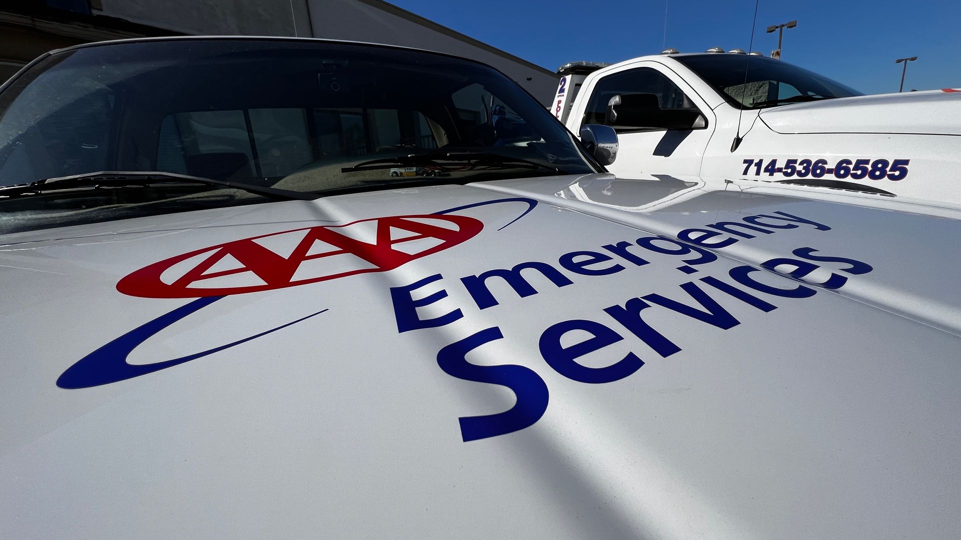 Mandic Motors signage
