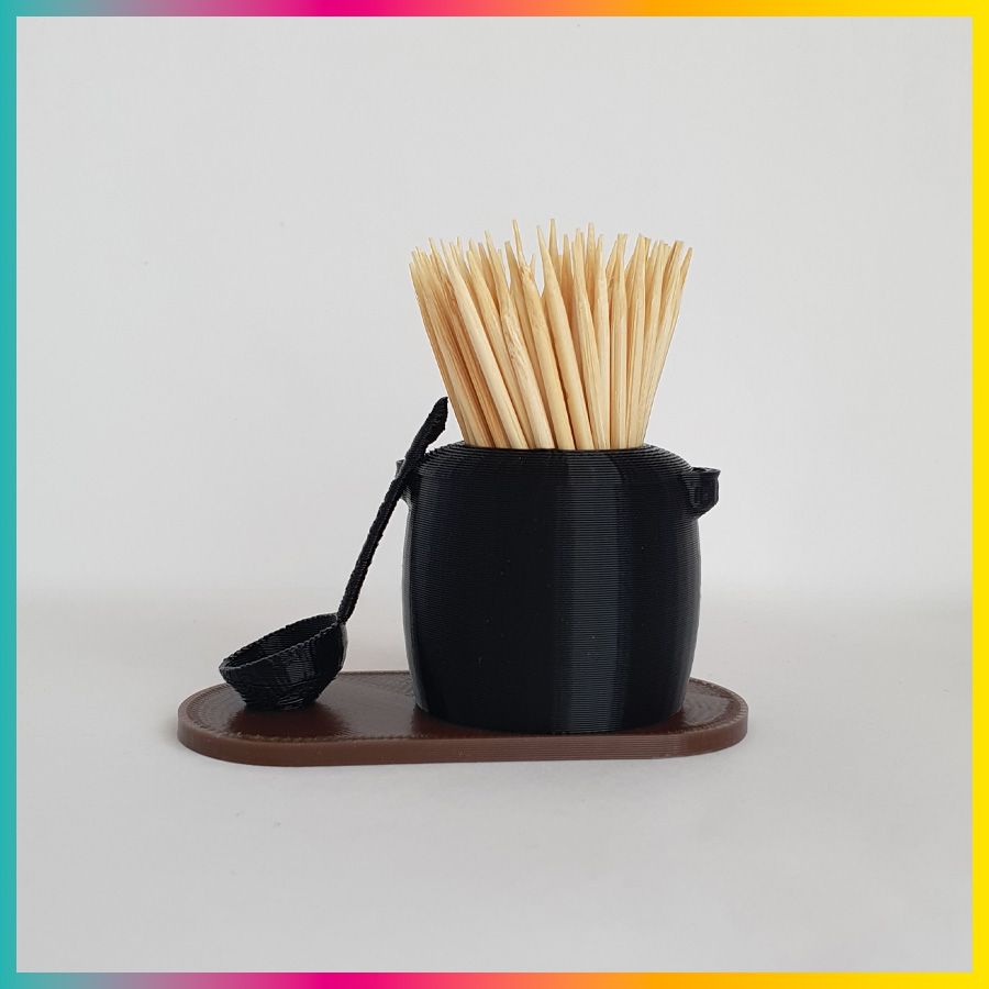 Kookpot als houder cocktailprikkers