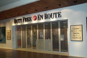 A duty free en route store in a shopping mall