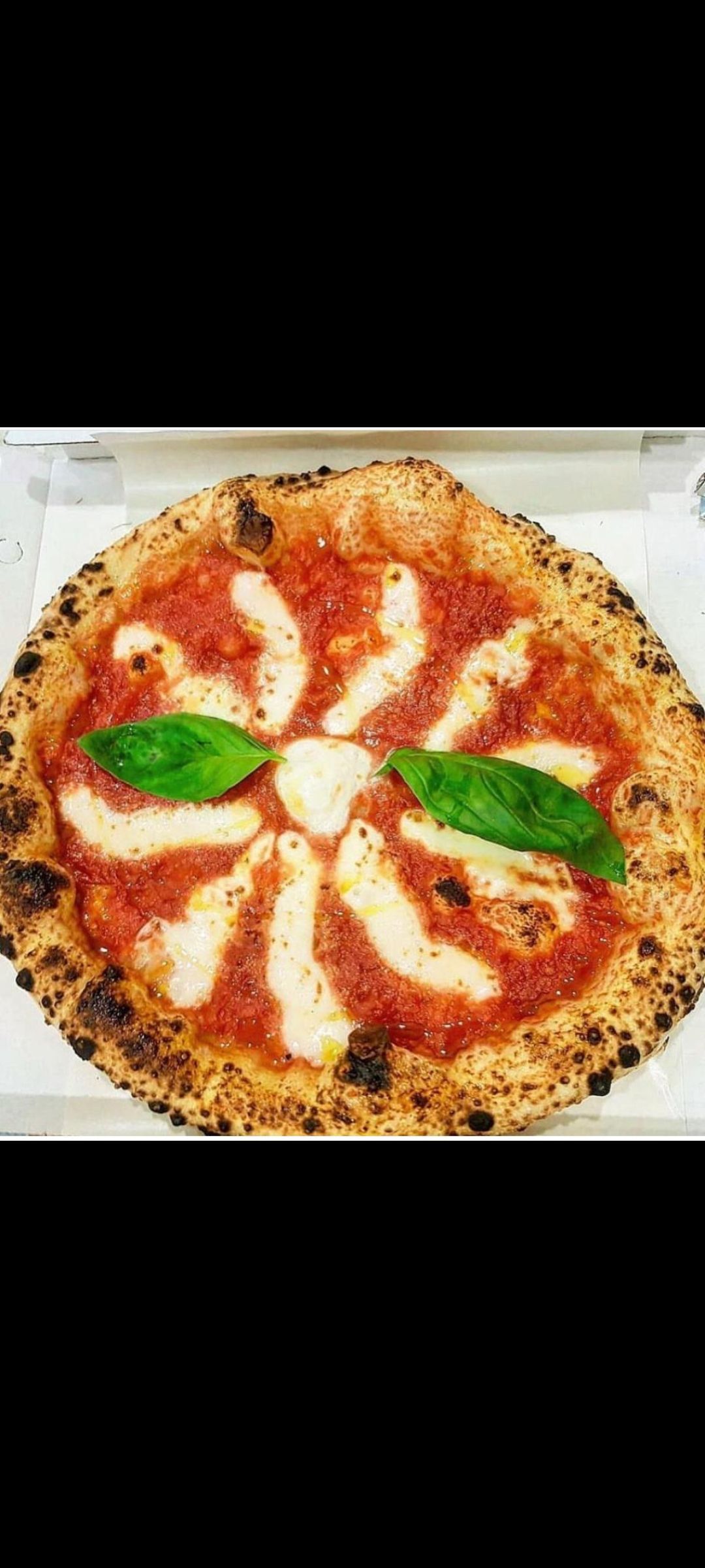 Cucina tipica napoletana La Spezia Pizza Gourmet