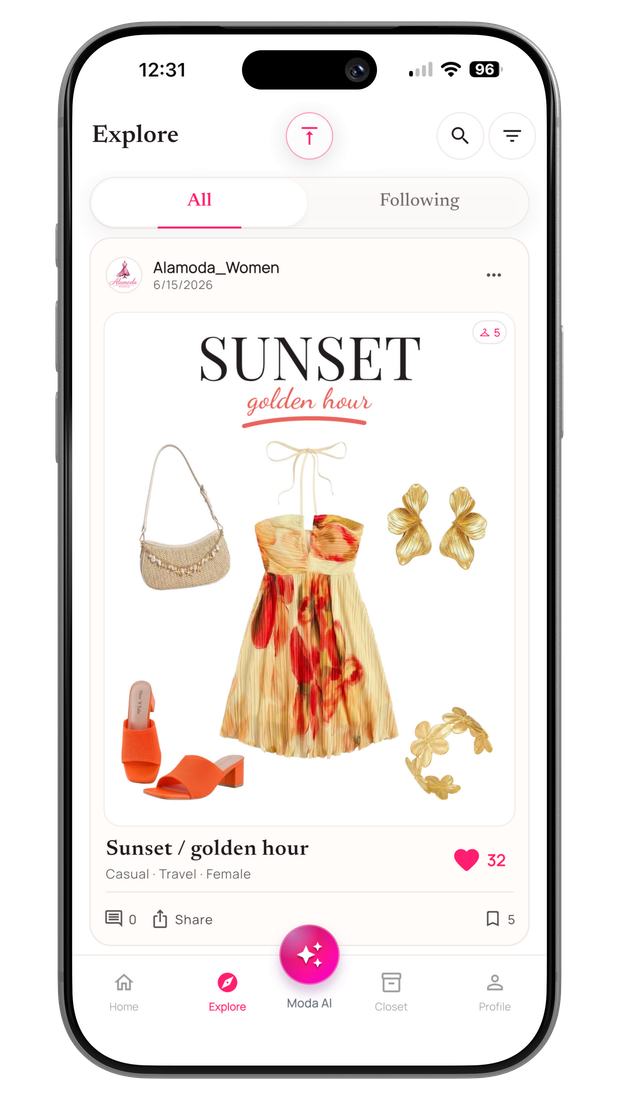 Moda Community Explore screen featuring outfit inspiration.