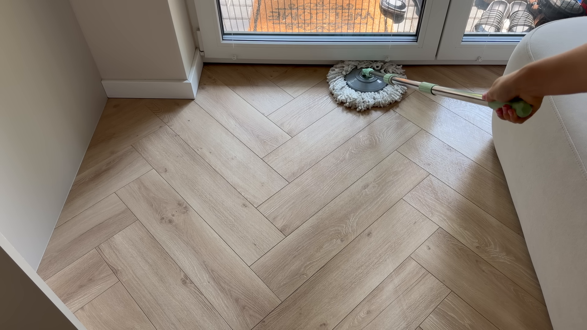 Recurring maid service keeping an Astoria Heights Queens home tidy