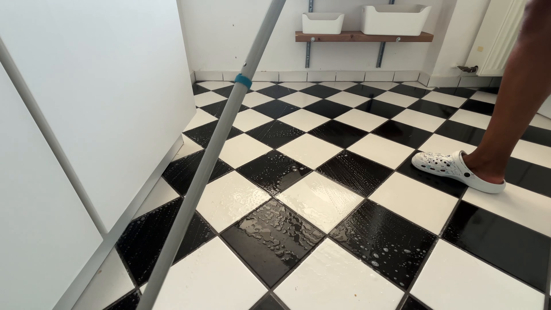 House cleaning in a Battery Park City Manhattan apartment