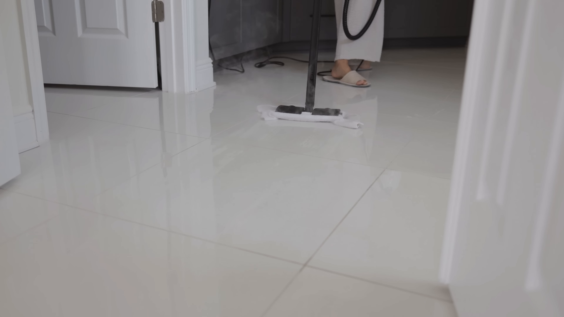 Cleaning service resetting a Chelsea Manhattan apartment