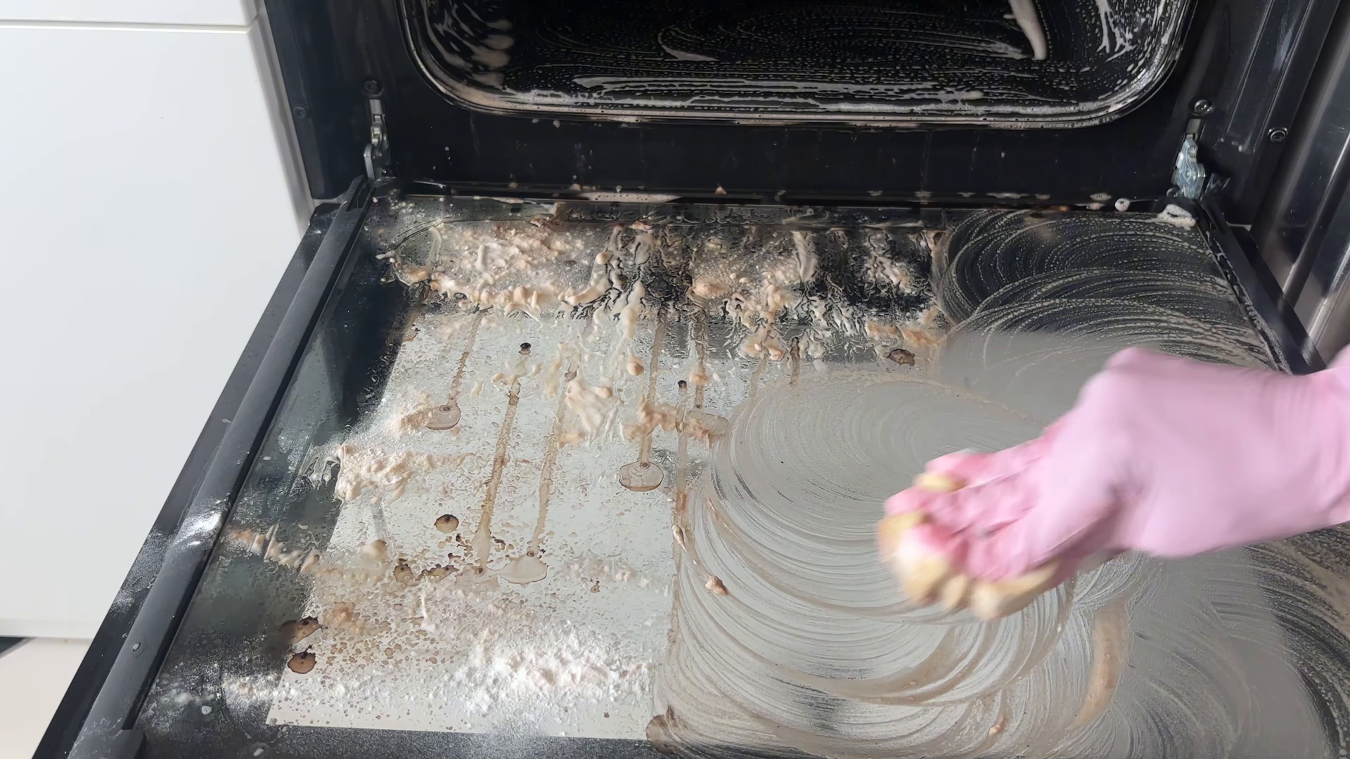 Move-out cleaning in an empty Coney Island Brooklyn apartment
