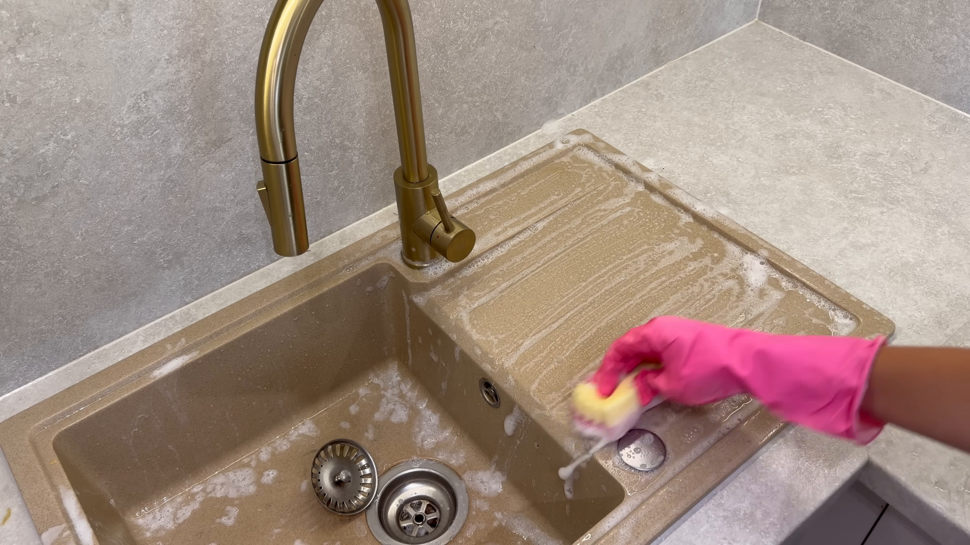 Deep cleaning in a Downtown Brooklyn home